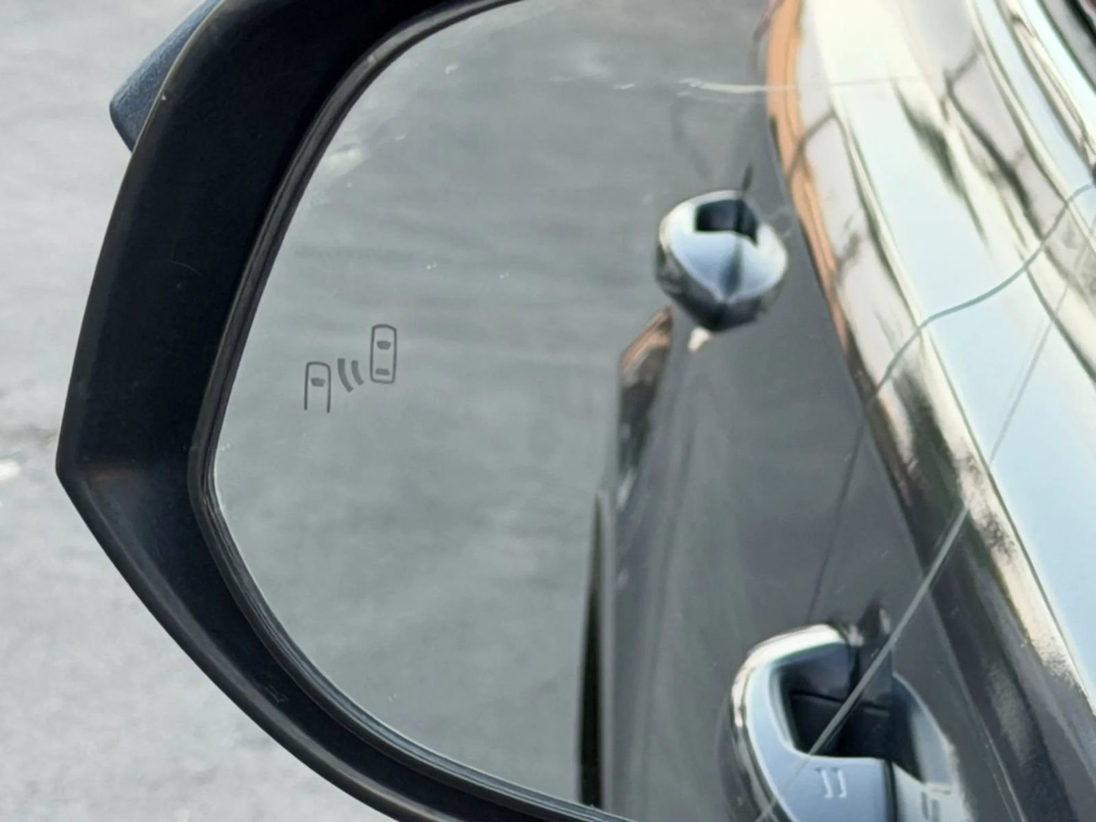 Used 2013 Toyota RAV4 Limited FWD image 26