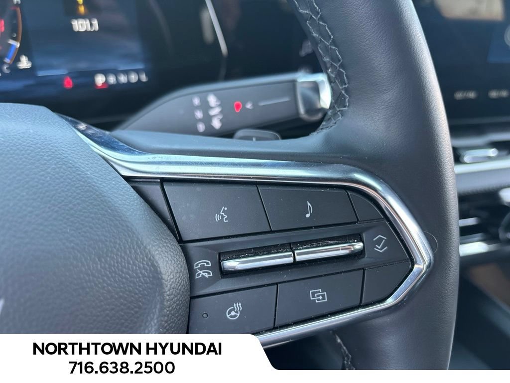 Used 2026 Chevrolet Equinox LT AWD/4WD image 18