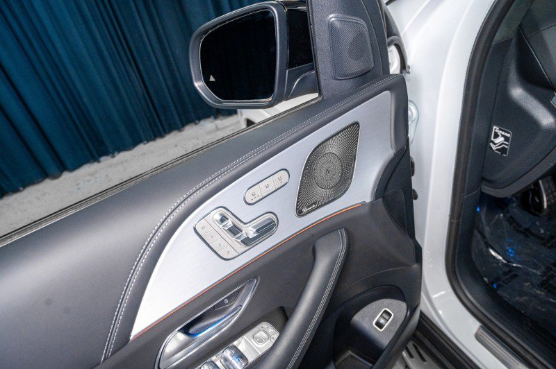 New 2025 Mercedes-Benz GLS 63 AMG 4MATIC image 12