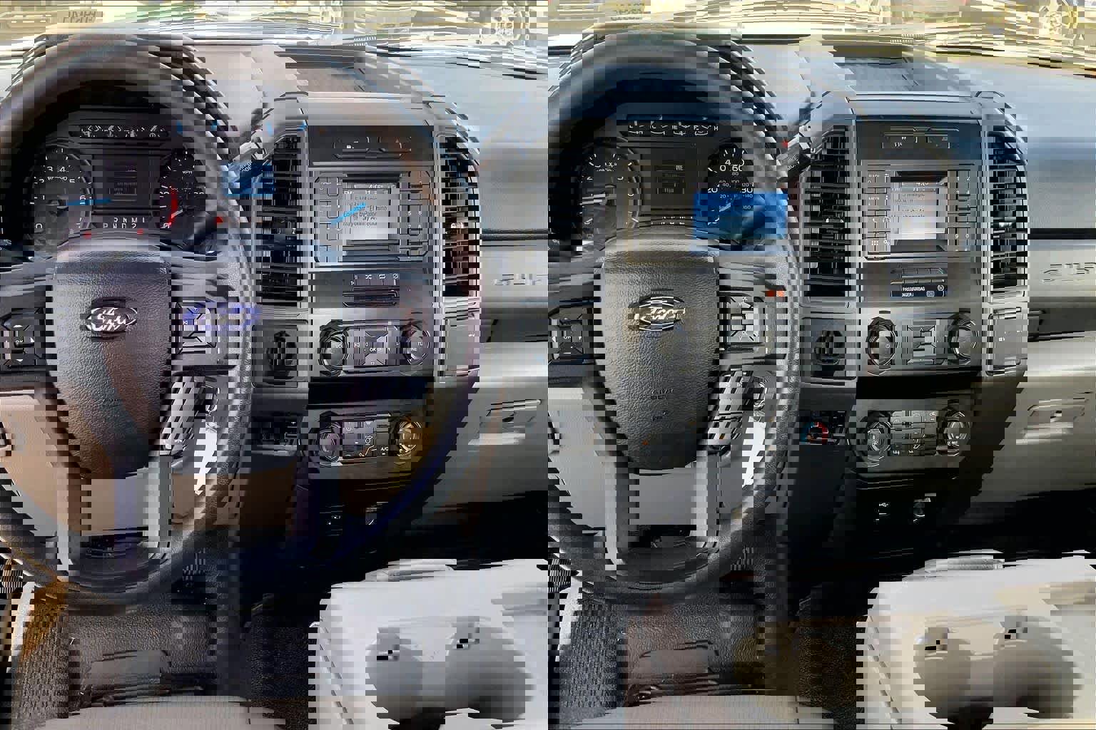 Used 2020 Ford F250 XL w/ Power Equipment Group image 16