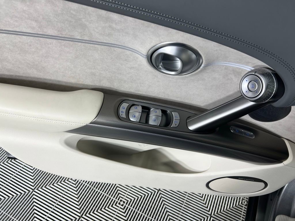 Used 2025 Genesis GV60 Performance image 26