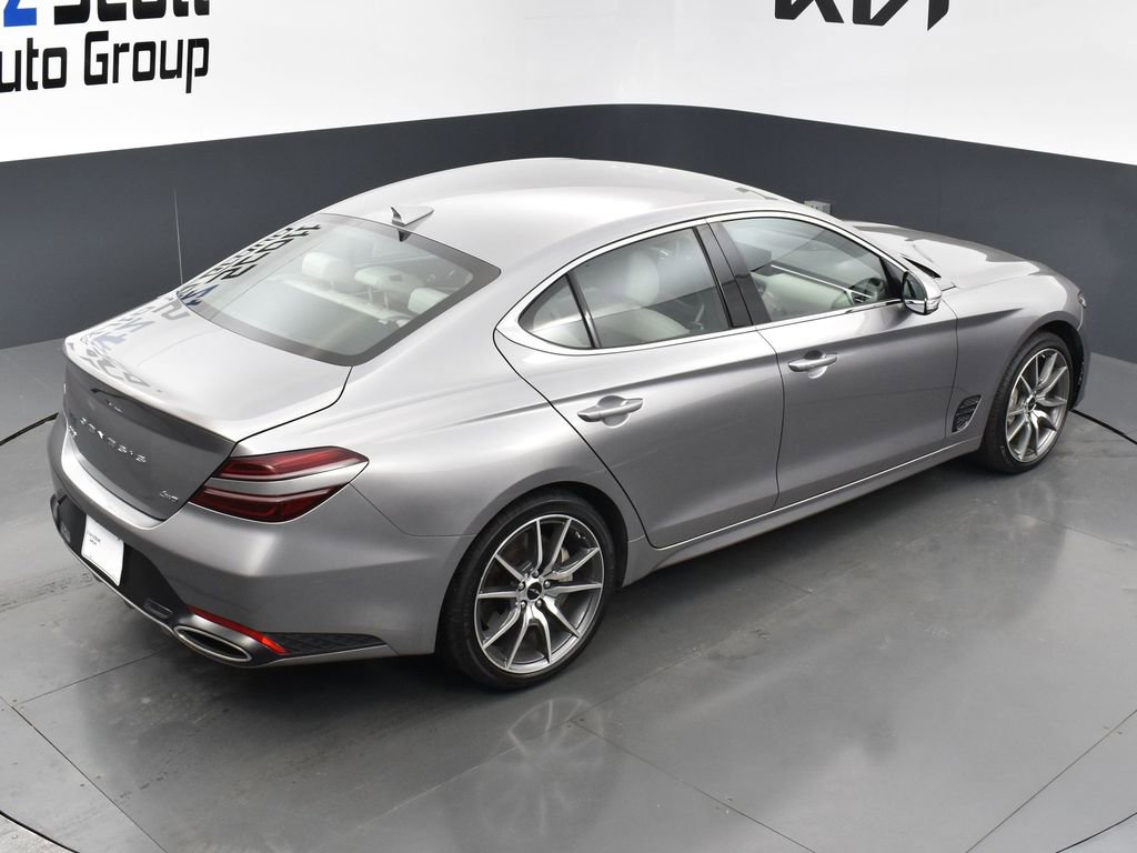 Used 2025 Genesis G70 2.5T image 13