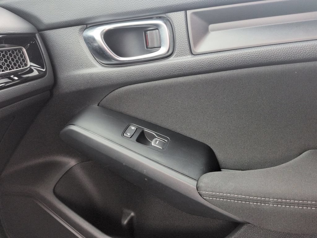 Used 2025 Honda Civic Sport image 24