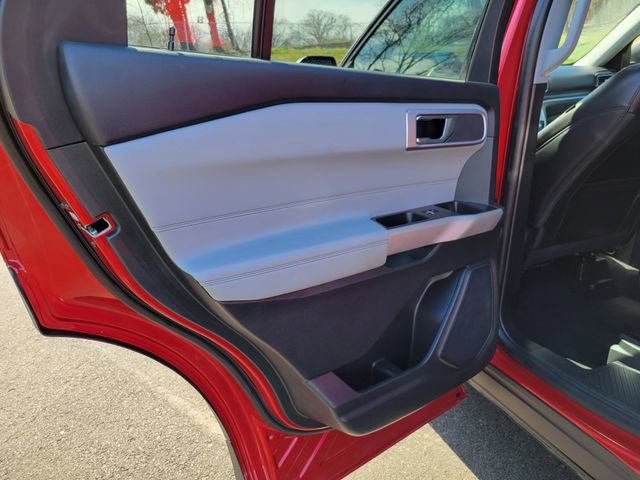 Used 2021 Ford Explorer XLT w/ Equipment Group 202A image 22