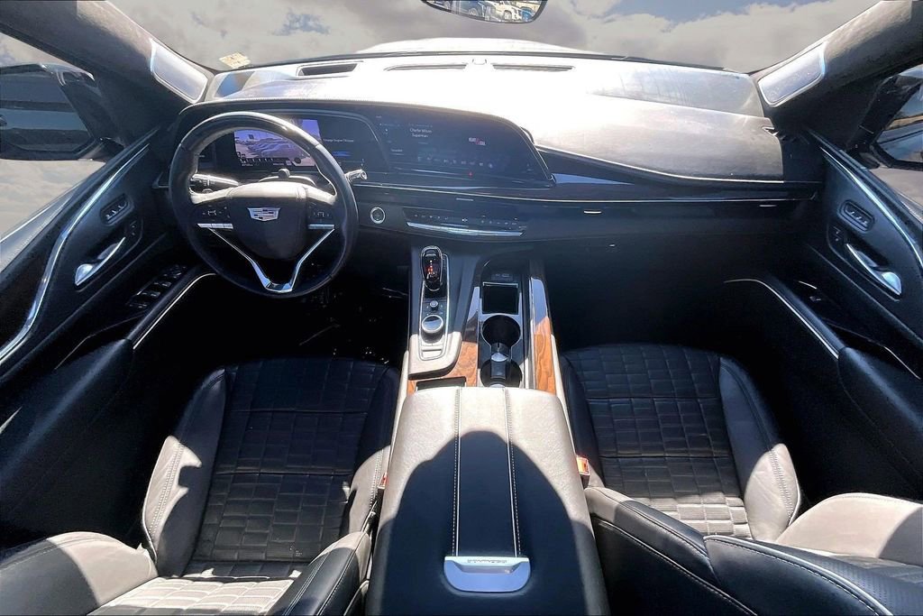 Certified 2024 Cadillac Escalade ESV Sport Platinum w/ LPO, Floor Liner Package image 7