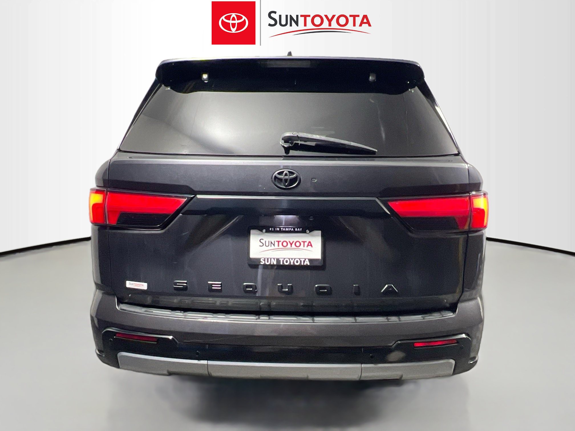 Used 2023 Toyota Sequoia Limited w/ TRD Off-Road Package AWD/4WD image 5