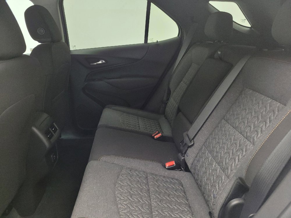 Used 2024 Chevrolet Equinox LT w/ LPO, Floor Liner Package FWD image 18