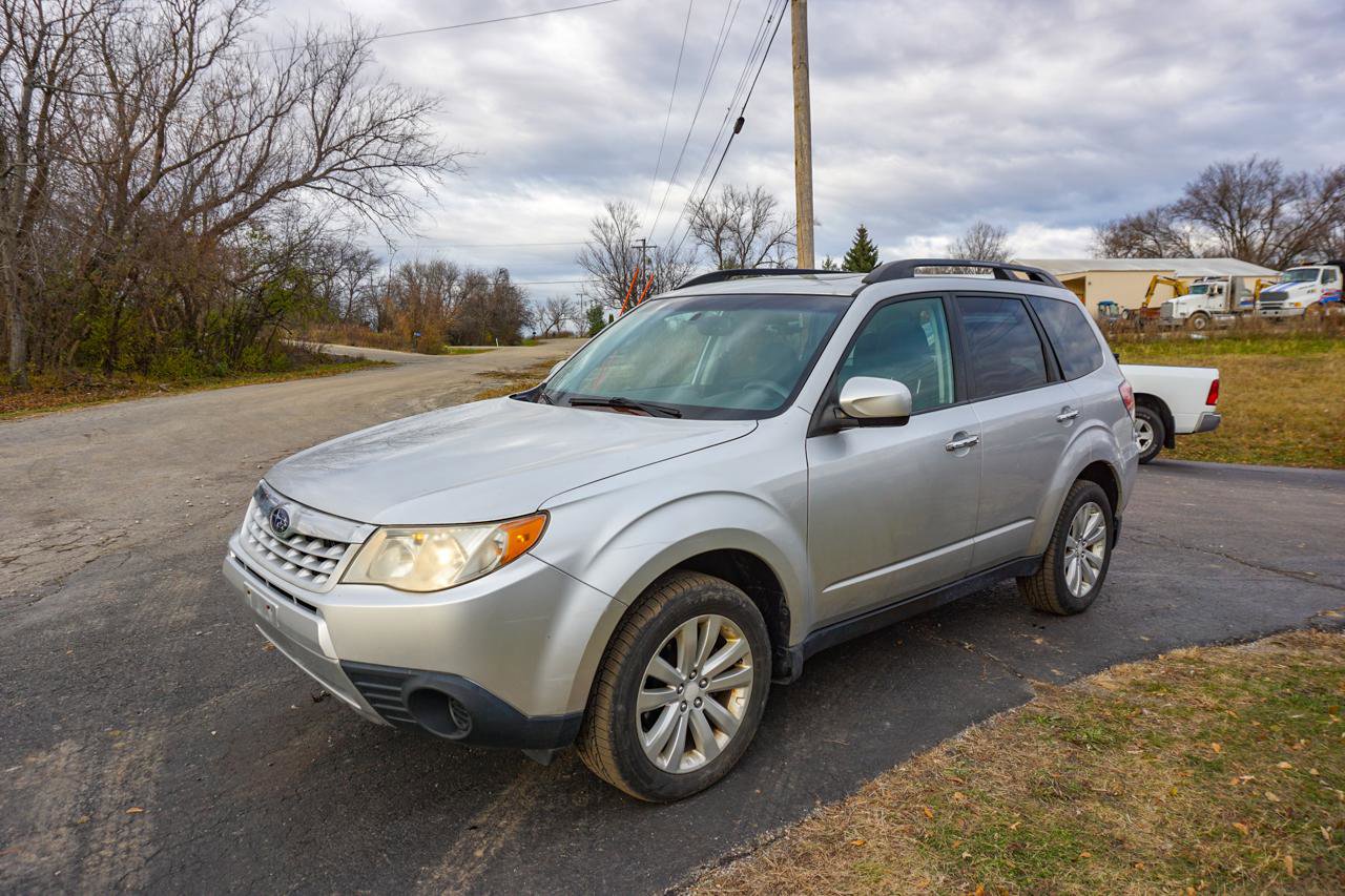 Used 2011 Subaru Forester 2.5X Premium w/ All-Weather Pkg image 7