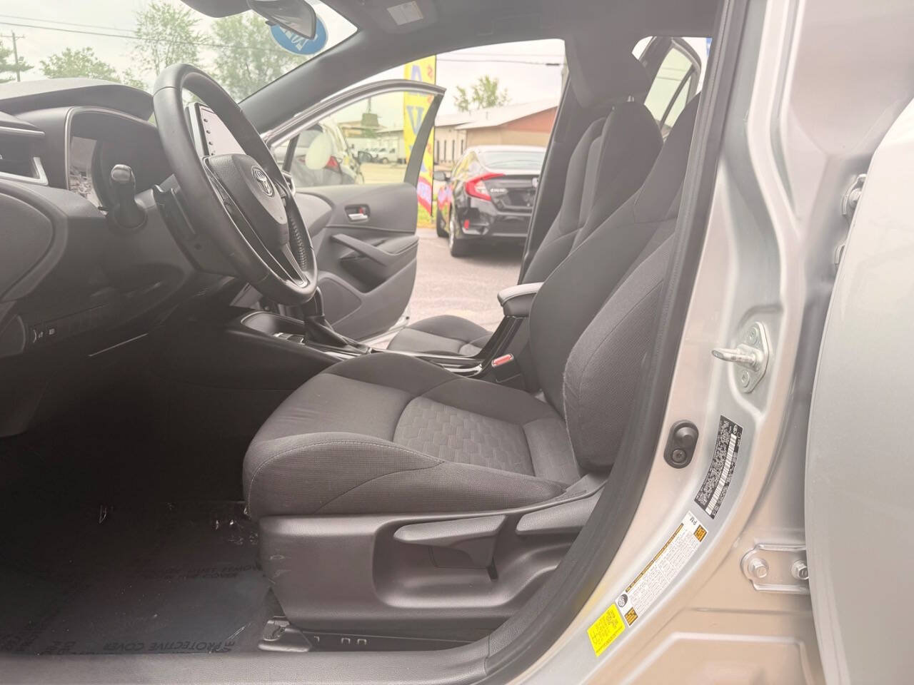 Used 2022 Toyota Corolla SE FWD image 9