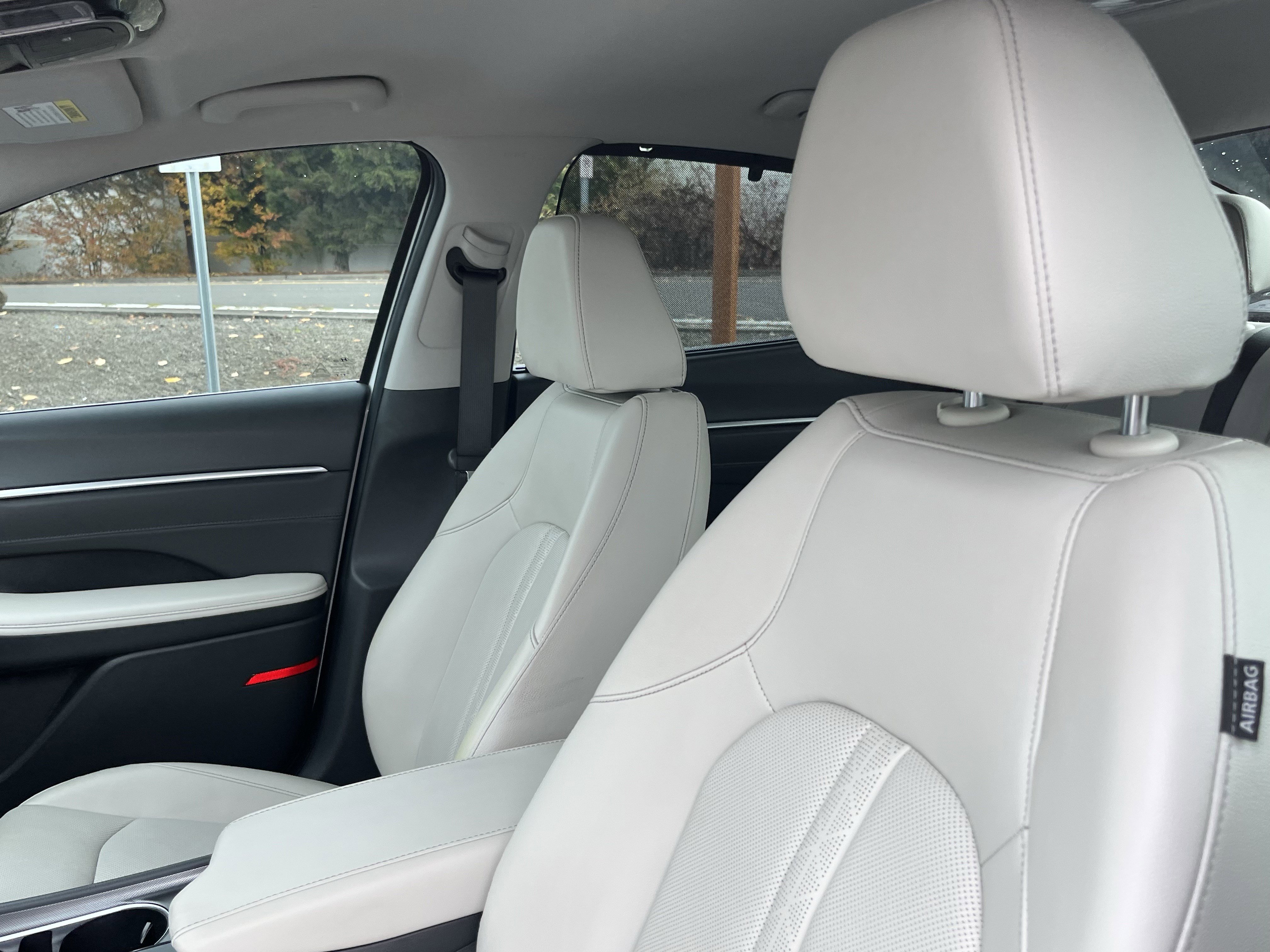 Used 2021 Hyundai Sonata Limited w/ Cargo Package image 16