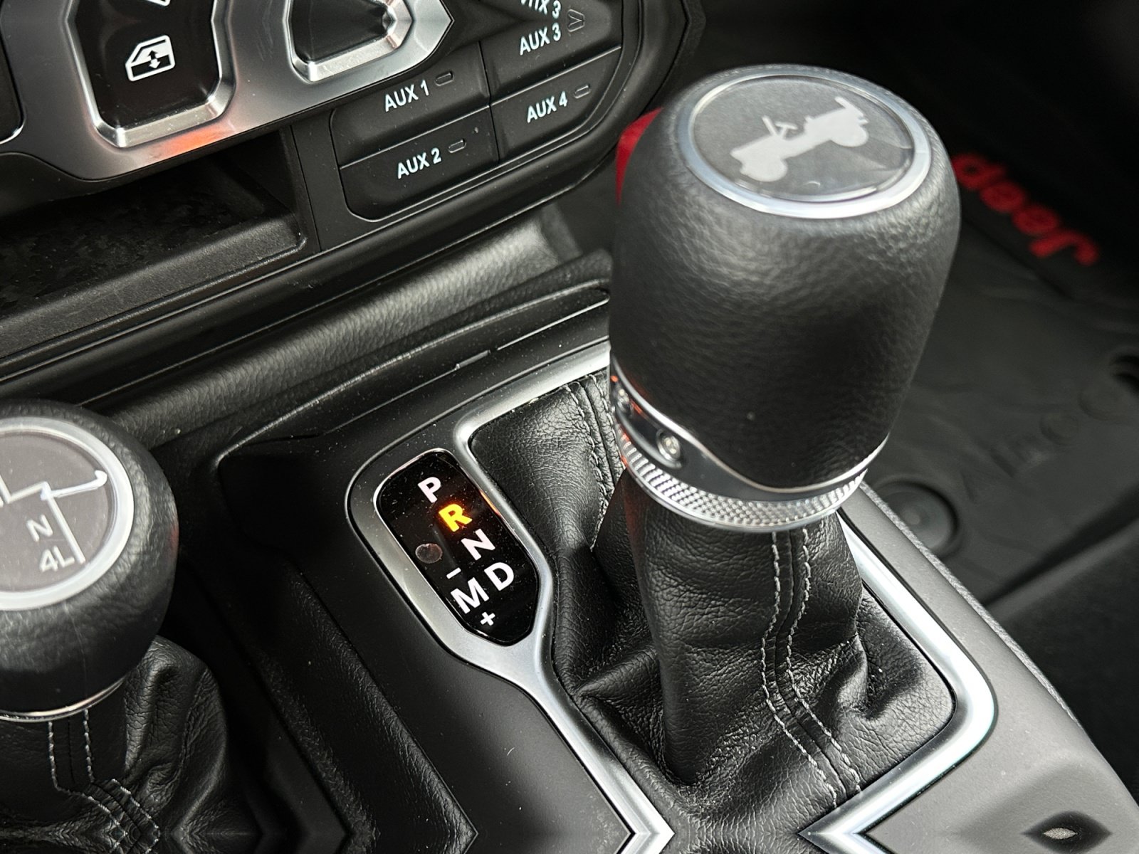 Used 2026 Jeep Wrangler Sport AWD/4WD image 28