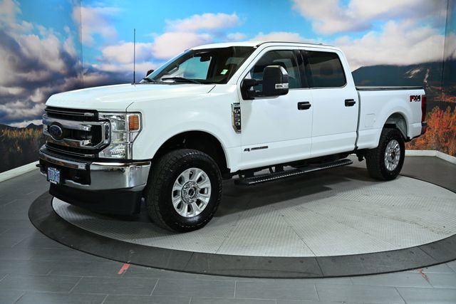Used 2022 Ford F250 XLT w/ FX4 Off-Road Package AWD/4WD image 3