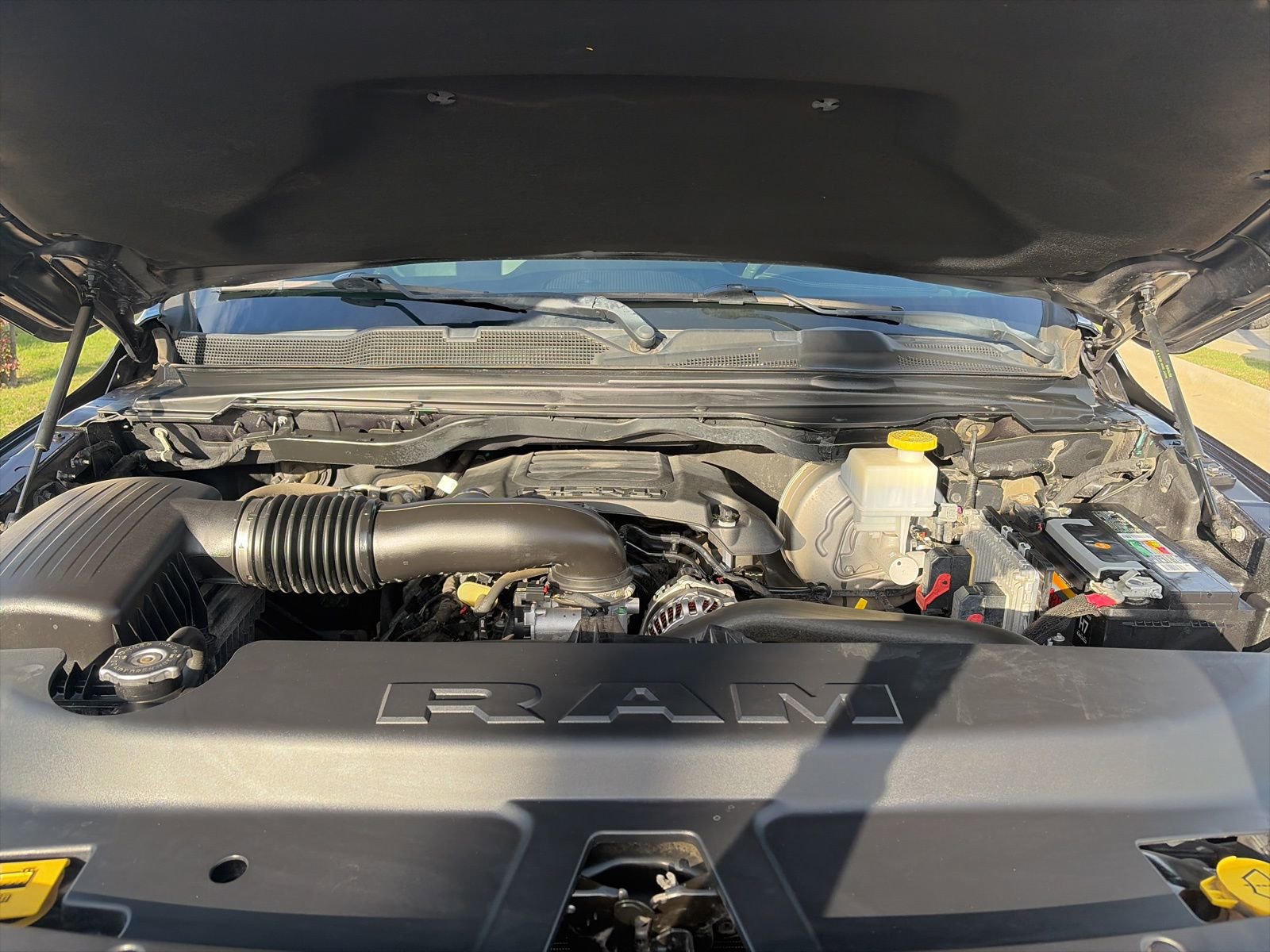 Used 2020 RAM 1500 Laramie w/ Sport Appearance Package image 26