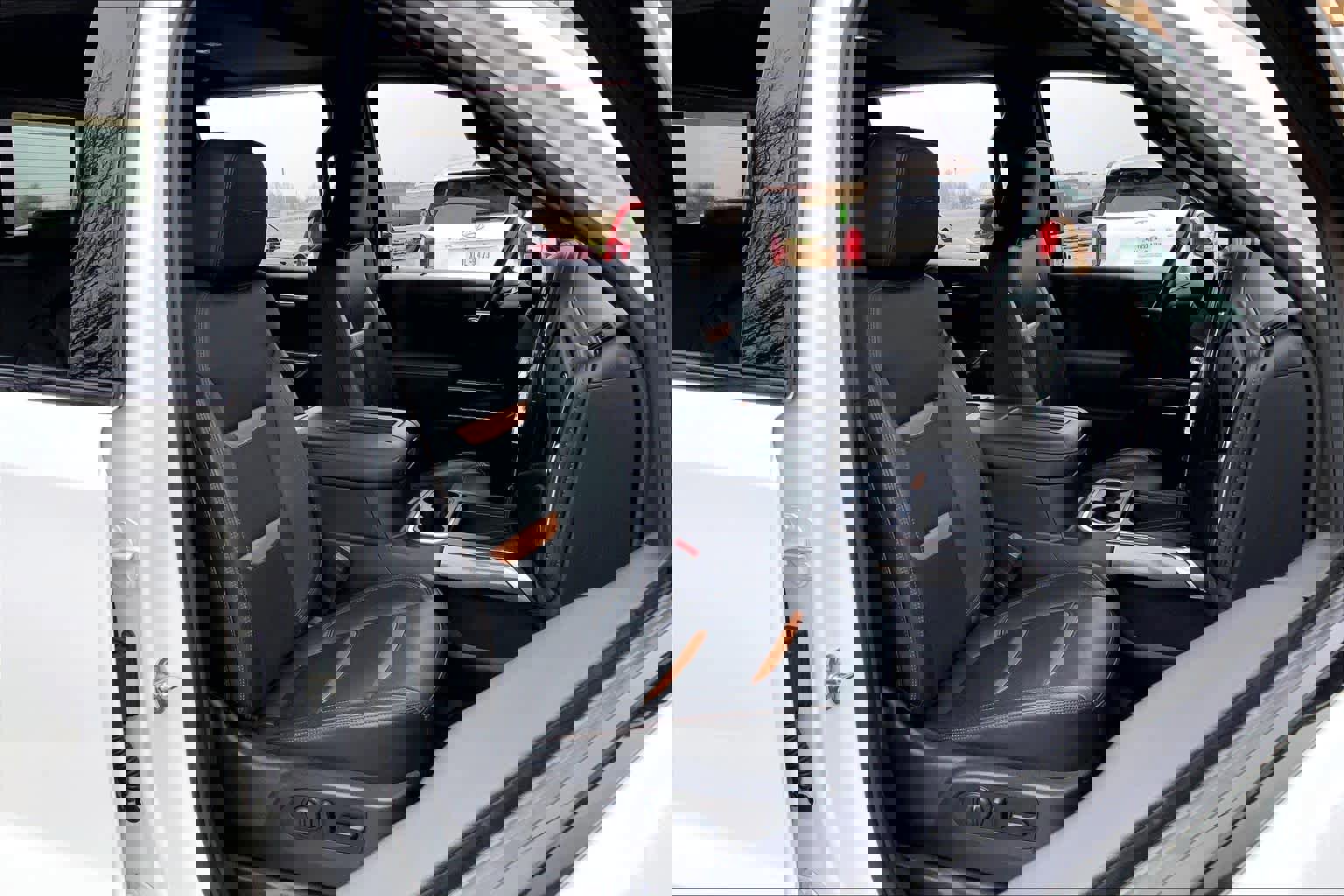 Used 2019 GMC Sierra 1500 AT4 w/ AT4 Premium Package image 9