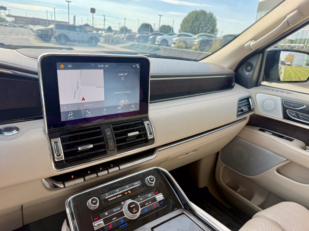 Used 2018 Lincoln Navigator Reserve w/ Technology Package AWD/4WD image 19