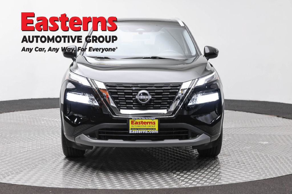 Used 2023 Nissan Rogue SV w/ SV Premium B Package AWD/4WD image 3