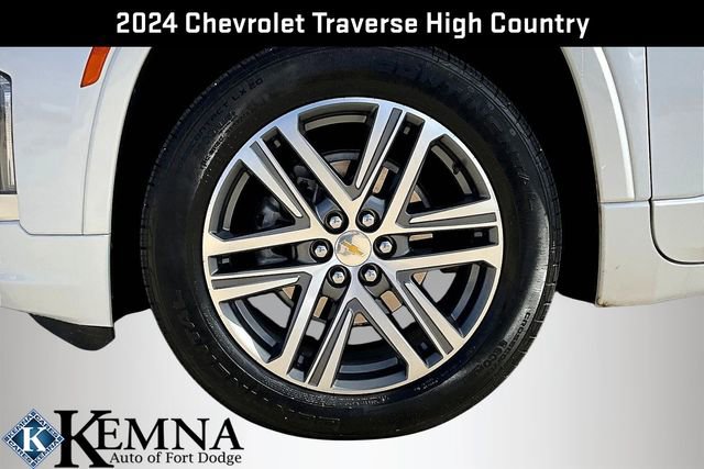 Used 2024 Chevrolet Traverse High Country image 35