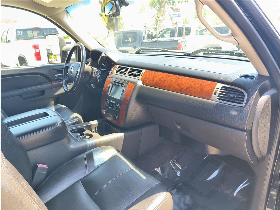Used 2011 Chevrolet Silverado 3500 LTZ w/ LTZ Plus Package AWD/4WD image 13