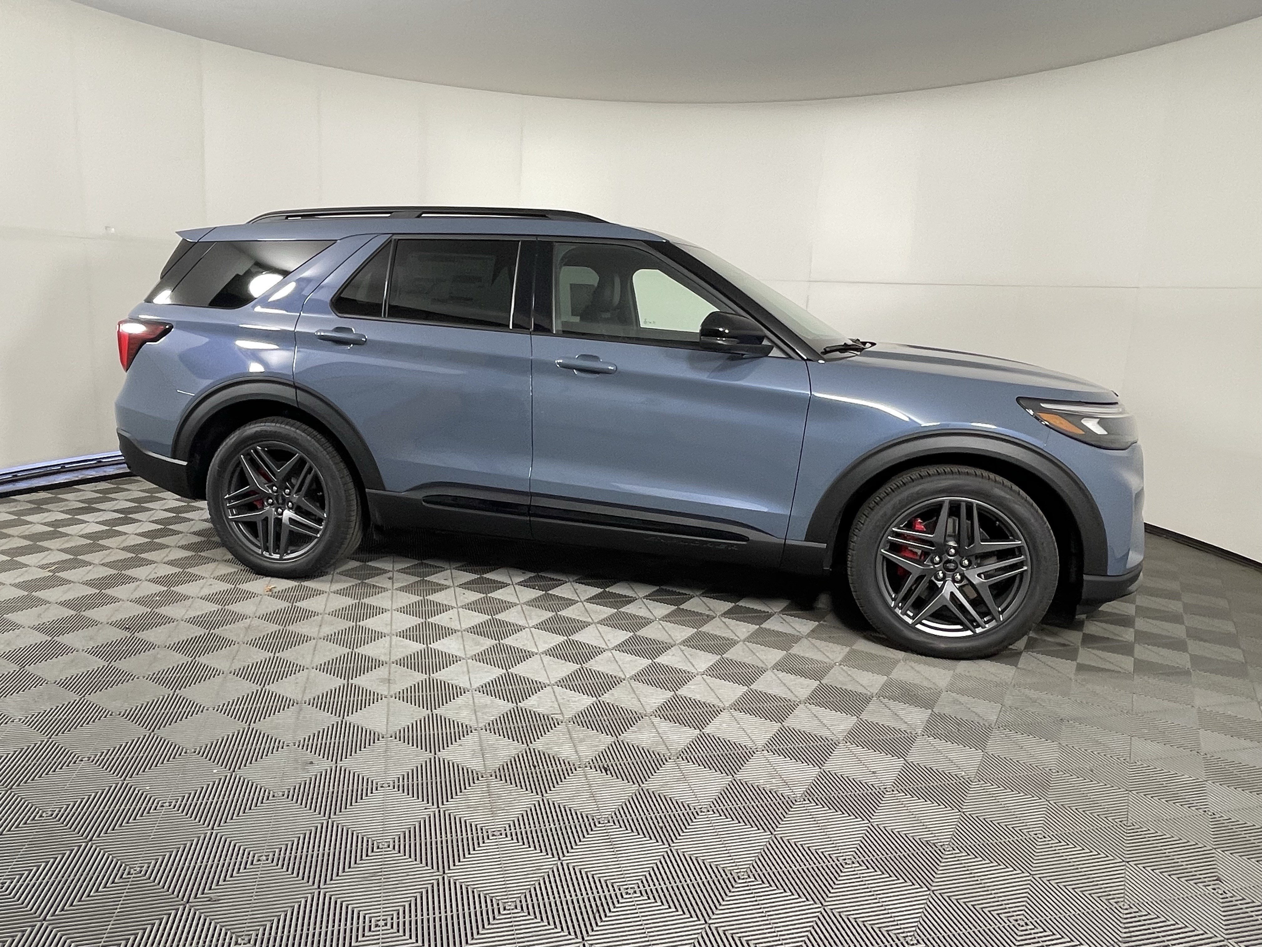 New 2026 Ford Explorer ST w/ Sun And Sound Package AWD/4WD image 6