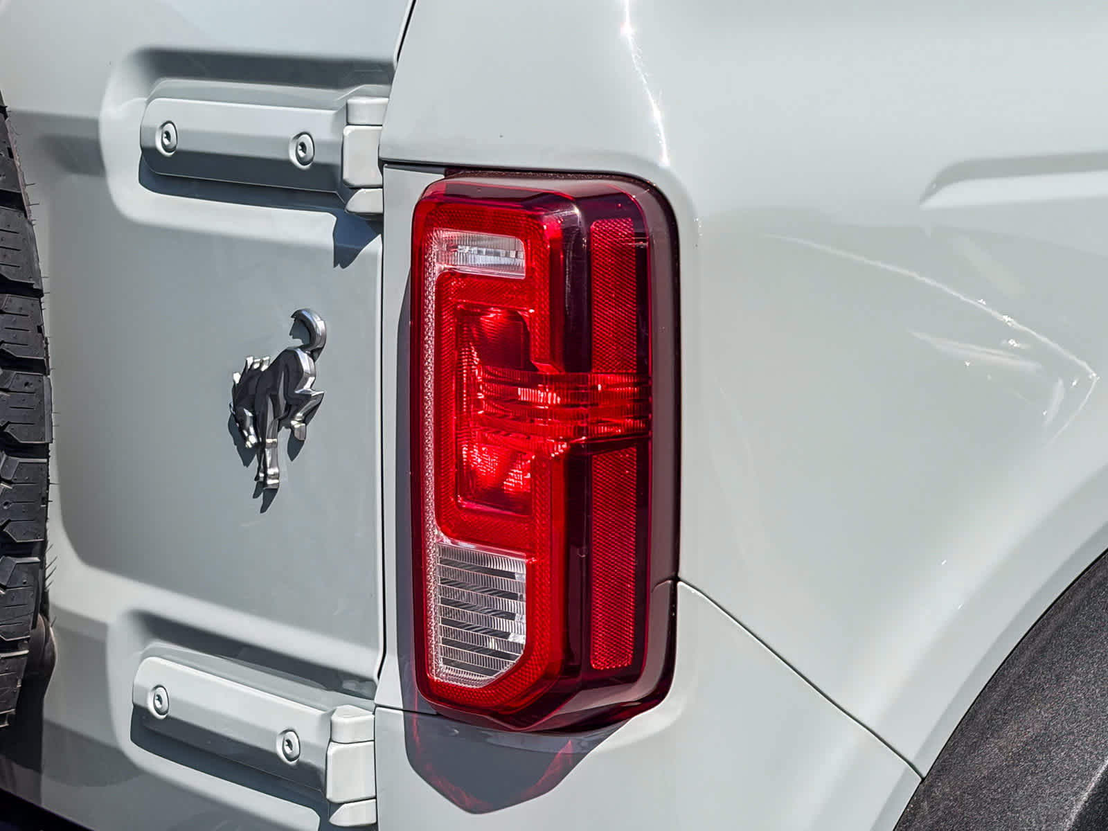 Used 2021 Ford Bronco Black Diamond image 8