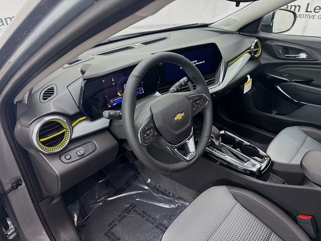 New 2026 Chevrolet Trax LT w/ Sunroof Package image 10