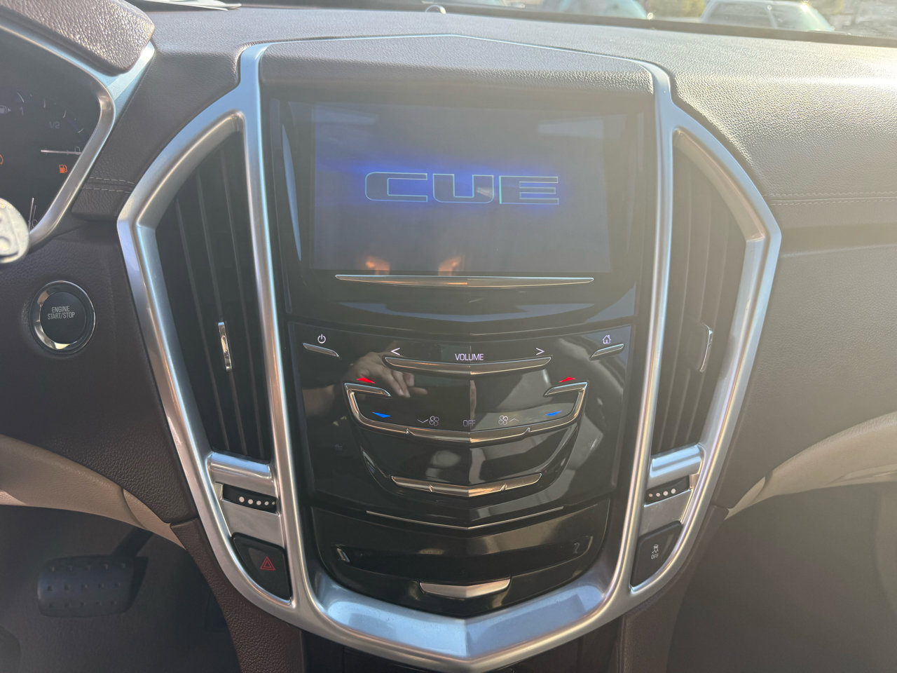 Used 2015 Cadillac SRX Luxury w/ Driver Awareness Package image 45