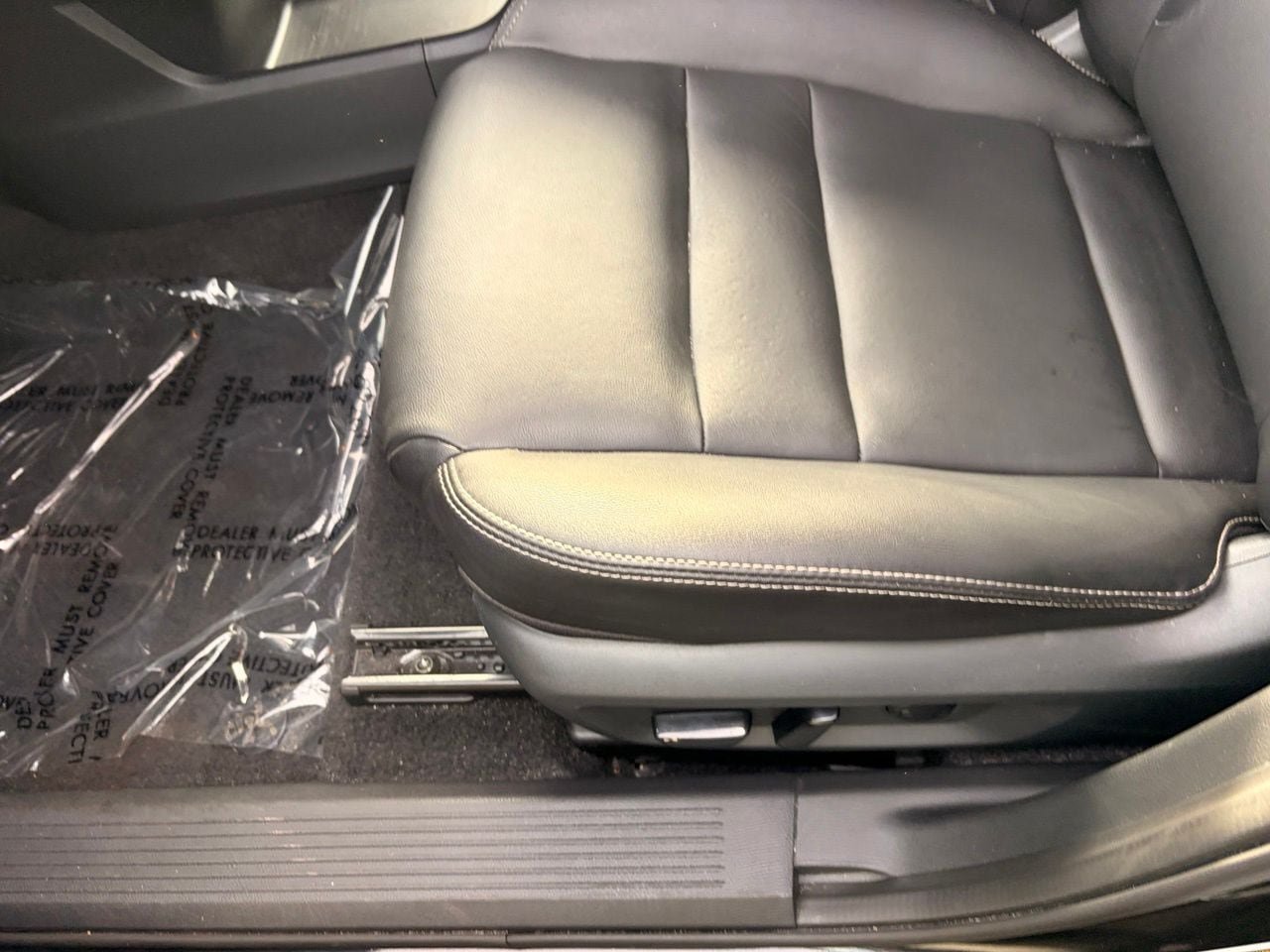 Certified 2026 Nissan Rogue SL FWD image 19