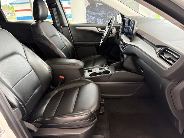 Certified 2024 Ford Escape Platinum AWD/4WD image 13