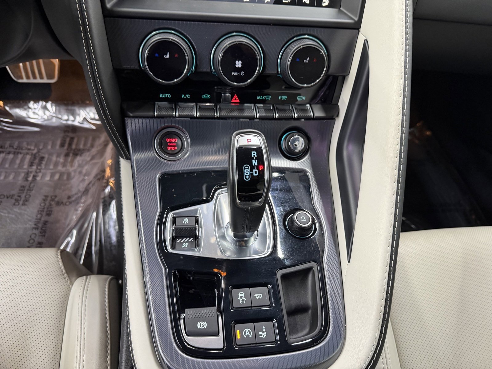 Used 2023 Jaguar F-TYPE R-Dynamic image 16