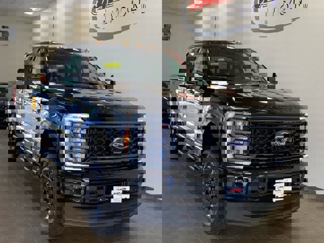 New 2026 Ford F350 4x4 SuperCab Super Duty image 2
