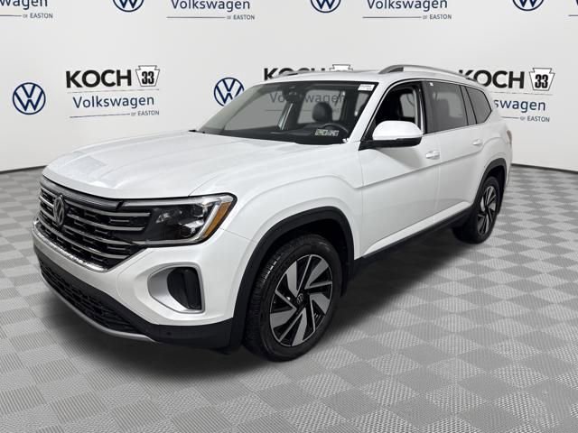 Used 2025 Volkswagen Atlas SEL image 3