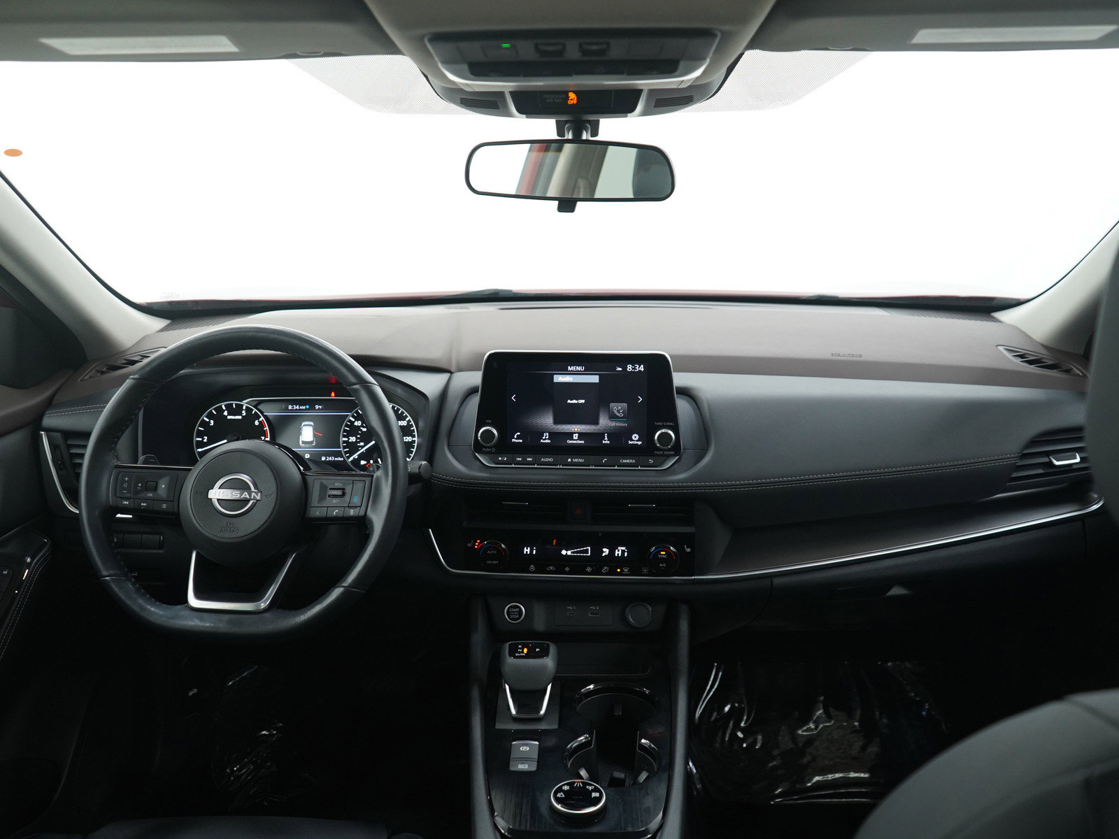 Used 2023 Nissan Rogue SV w/ SV Premium B Package image 13