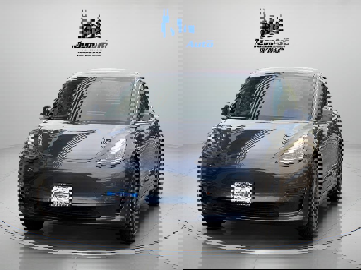 Used 2018 Tesla Model 3 Long Range image 10