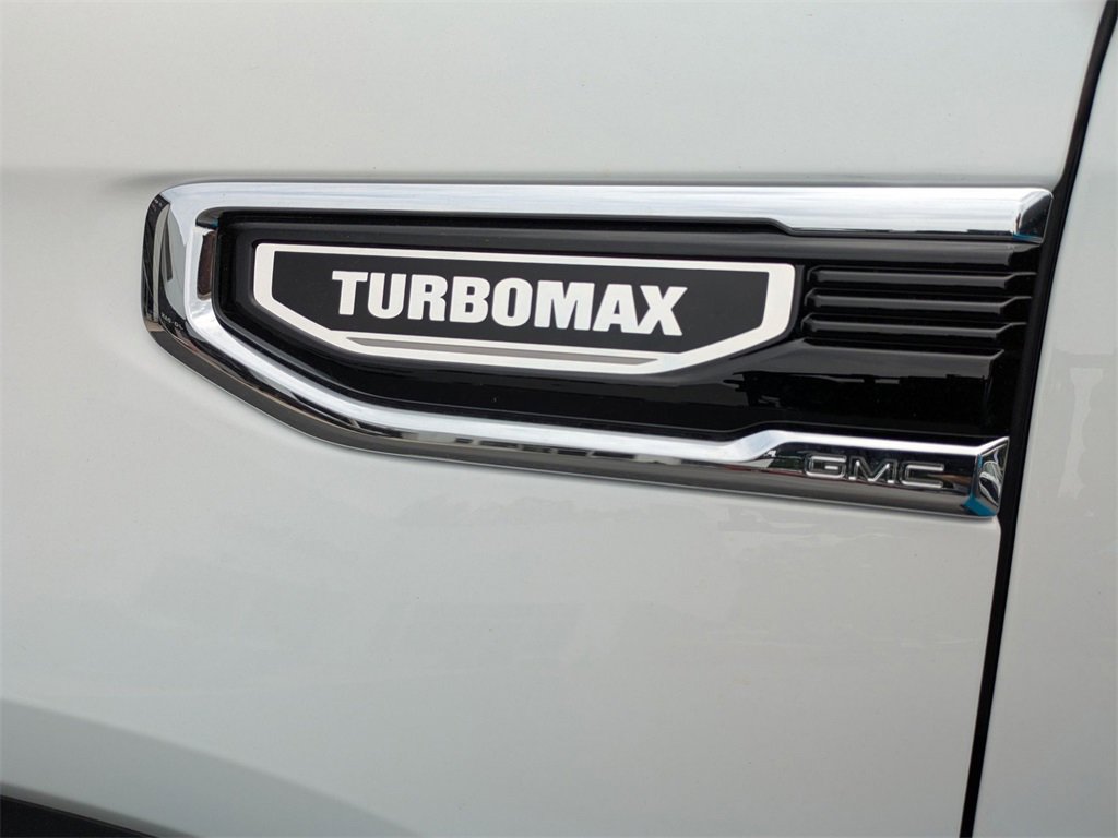 New 2025 GMC Sierra 1500 SLE w/ Preferred Package image 26