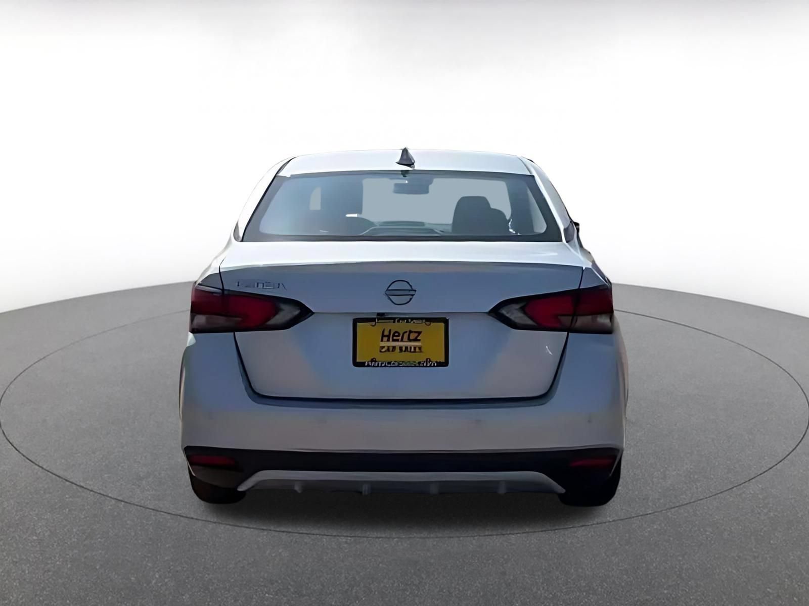 Used 2025 Nissan Versa SV FWD image 12