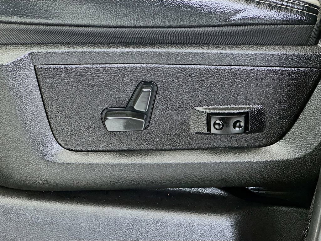 Used 2022 RAM 3500 Laramie AWD/4WD image 22