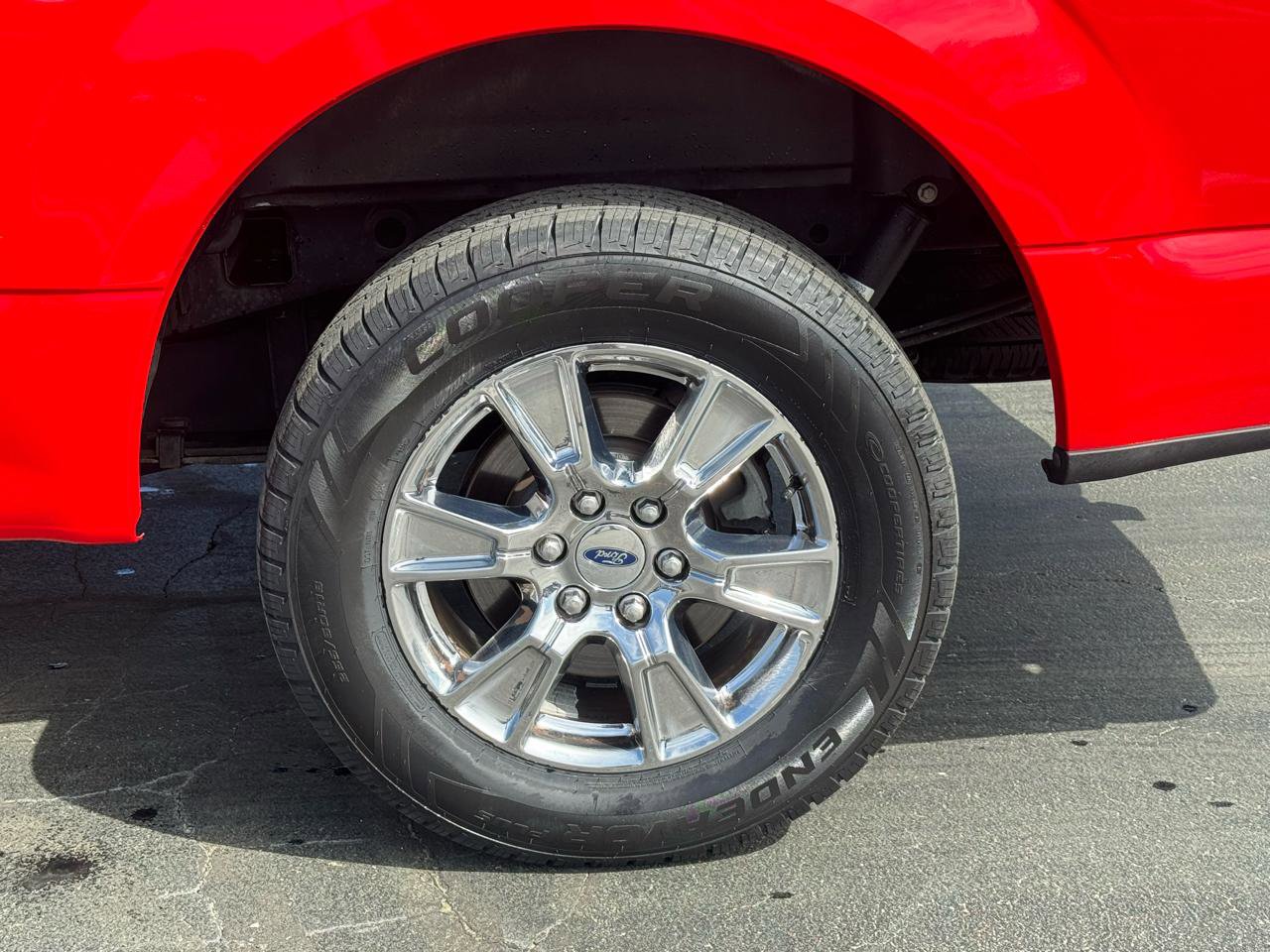 Used 2015 Ford F150 XLT w/ Equipment Group 302A Luxury image 11