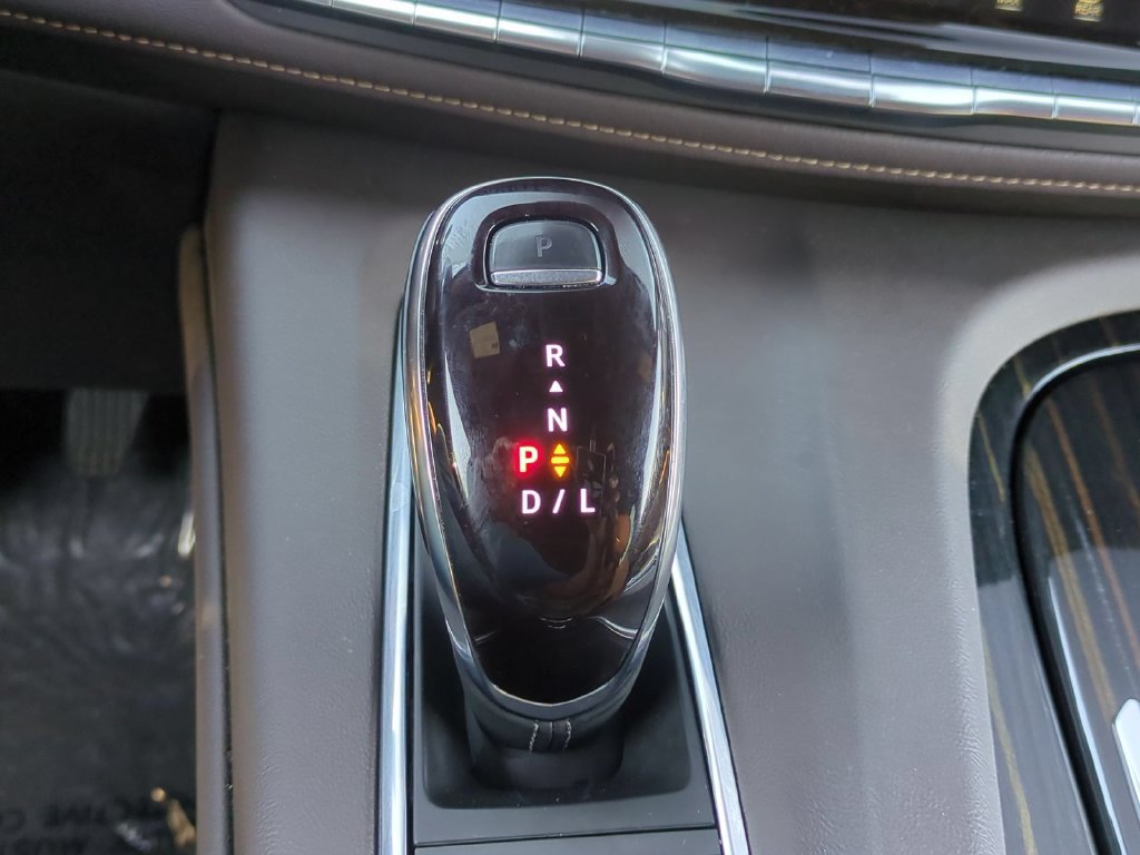 Certified 2024 Cadillac Escalade Sport AWD/4WD image 19