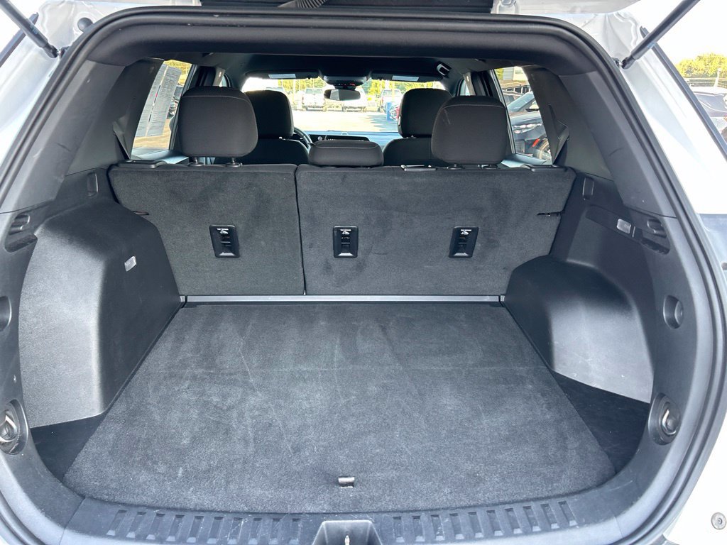 Used 2025 Chevrolet Equinox LT AWD/4WD image 14