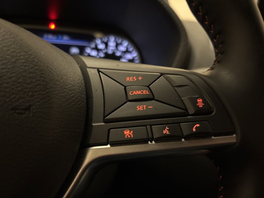 Used 2025 Nissan Sentra SR image 17