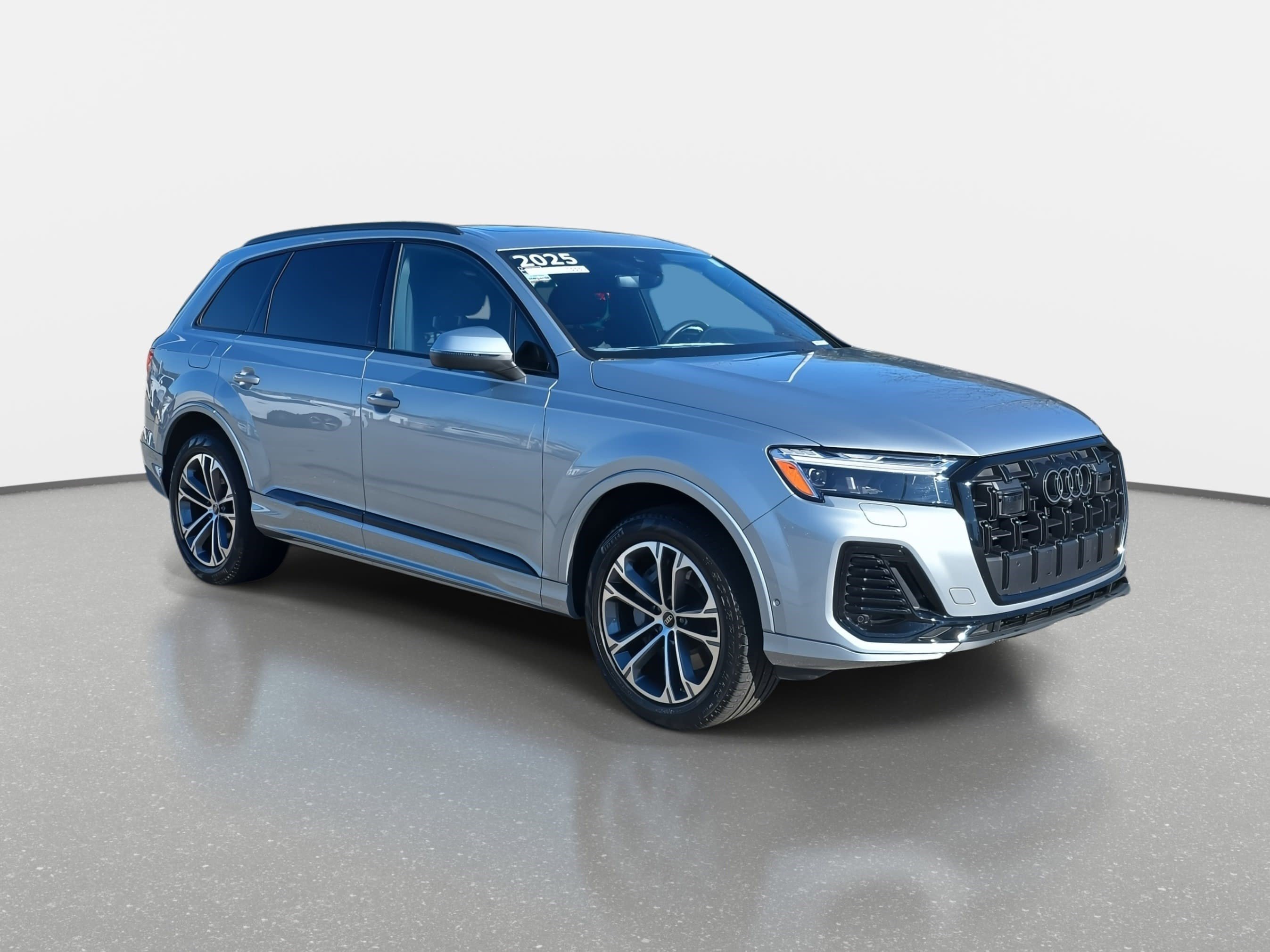 Certified 2025 Audi Q7 2.0T Premium Plus w/ Premium Plus Package image 3