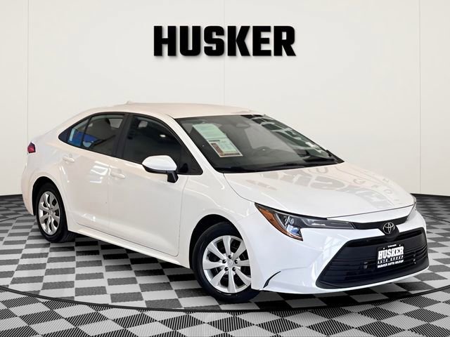 Used 2024 Toyota Corolla LE image 1