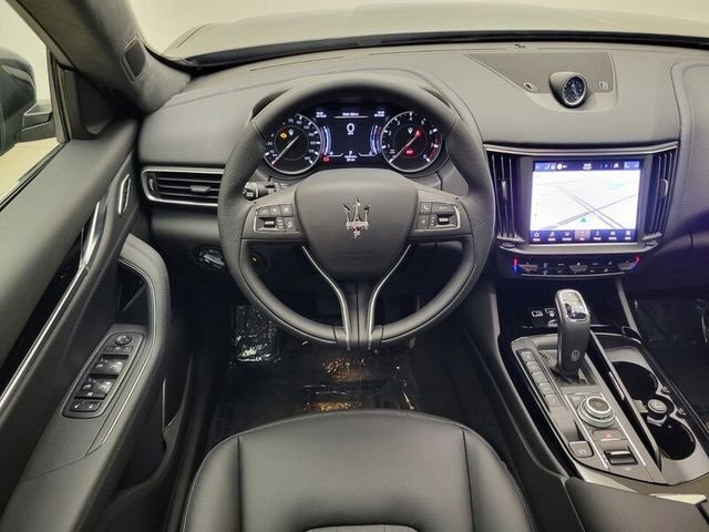 Used 2023 Maserati Levante GT image 14