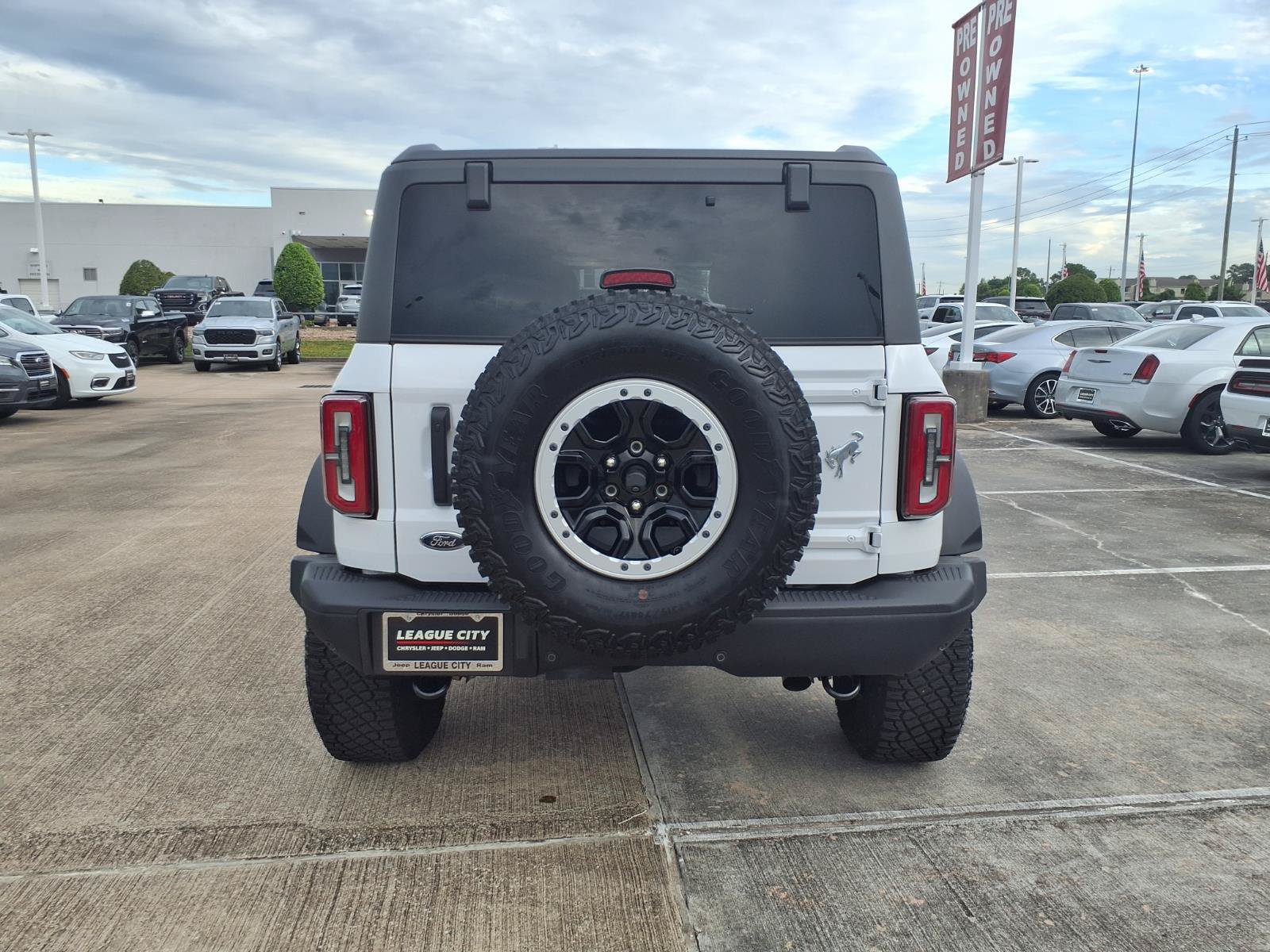 Used 2024 Ford Bronco Badlands AWD/4WD image 6