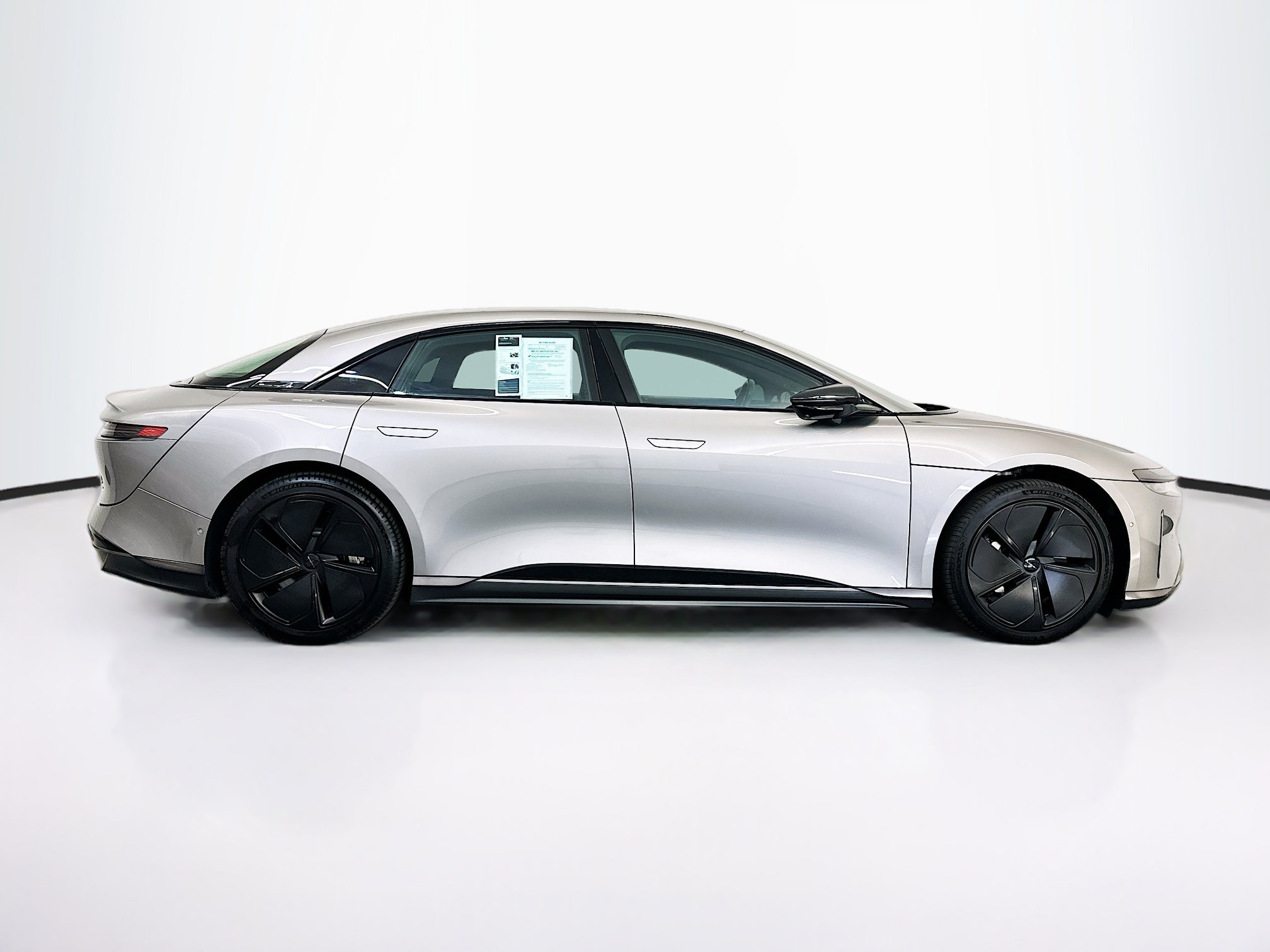 Used 2024 Lucid Air Touring AWD/4WD image 10