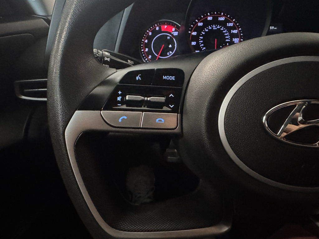 Used 2022 Hyundai Elantra SEL FWD image 21