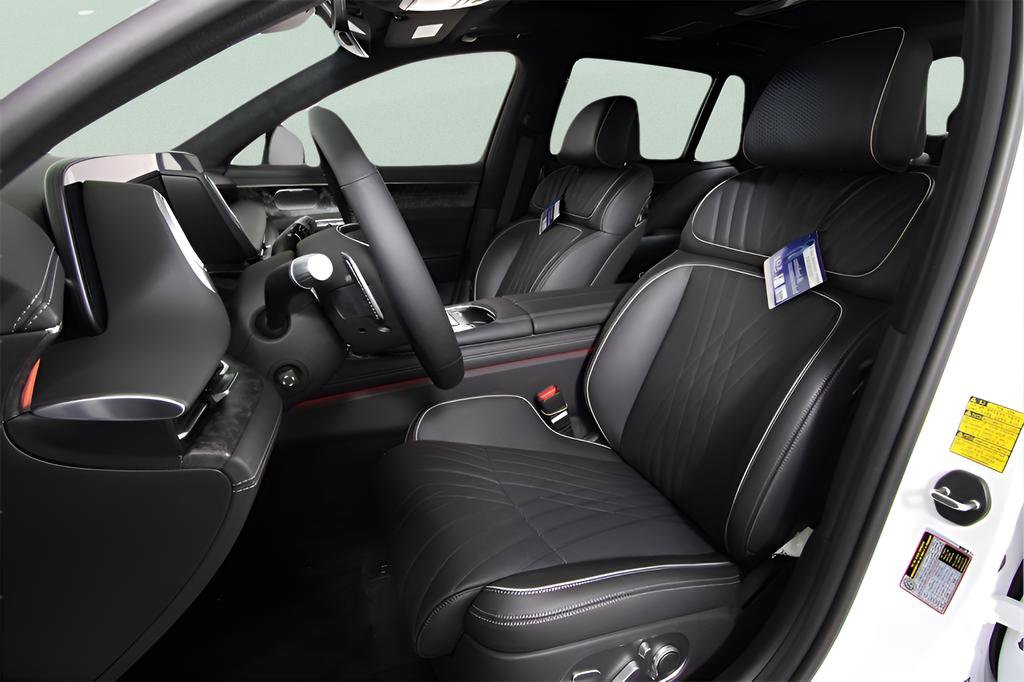 New 2025 Genesis G90 3.5T image 33