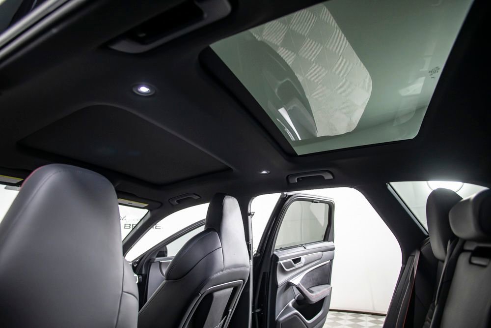 Used 2025 Audi RS 6 performance image 26