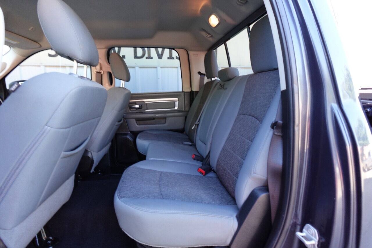 Used 2018 RAM 1500 Lone Star RWD image 30