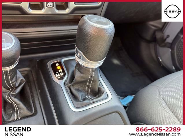 Used 2023 Jeep Wrangler Sahara w/ Cold Weather Group AWD/4WD image 26